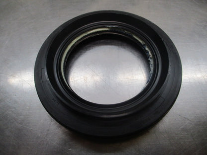 Toyota Camry-Corolla-Rav4 Genuine Left Hand Front Shaft Oil Seal New Part