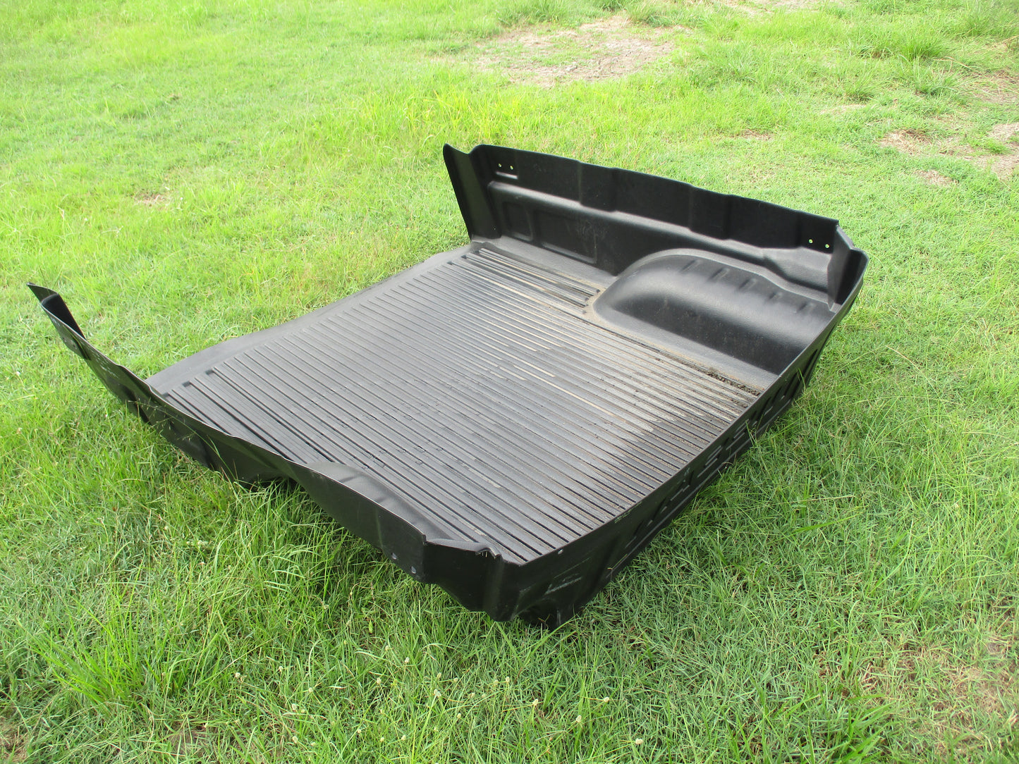 Nissan Navara D40T RX Genuine Dual cab tub liner under rail New Part