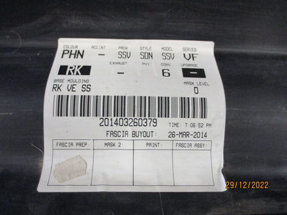 Holden VE SS/SSV Commodore Genuine Drivers Side Skirt Used Part