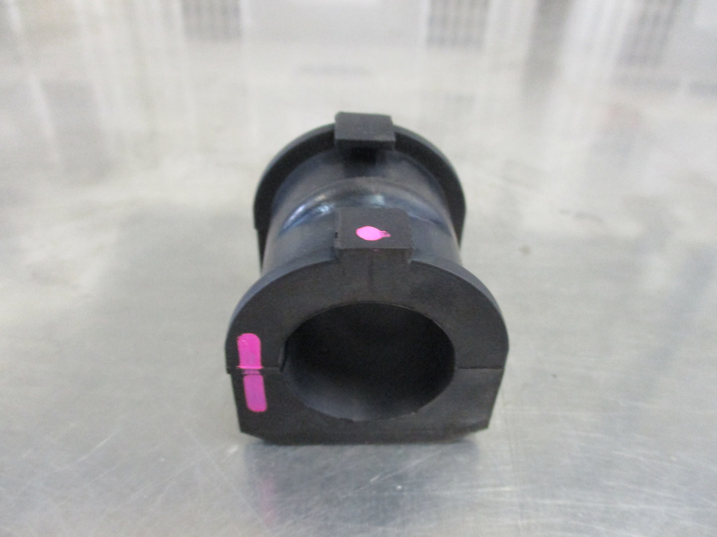 Isuzu D-max/RC Colorado Genuine Front Stabiliser Bush New Part