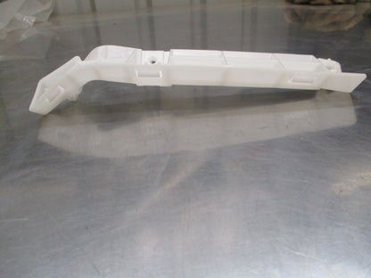 Nissan Pulsar N16 Genuine Front Right Bumper Bracket New Part