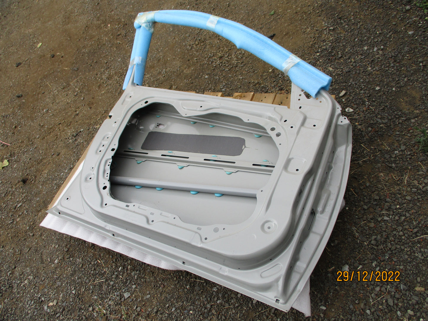 Hyundai Elantra Genuine Passenger Front Door Assembly New Part