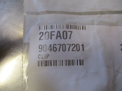 Toyota Various Models Genuine Trim Retainer New Part