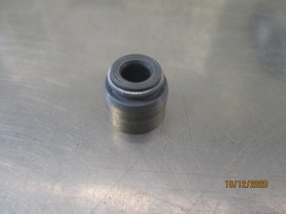 Nissan Qashqai/Cube/Tiida Genuine Oil Seal Valve New Part