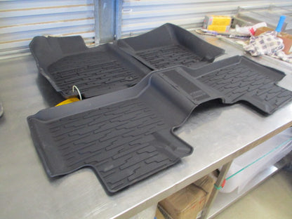 Jeep Grand Cherokee Genuine Rubber Dish Floor Mat Set New Part