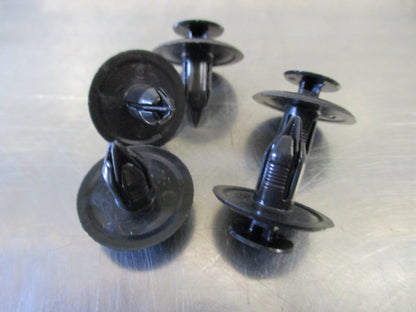 Mazda Various Models Genuine Trim Retainer 5 Pack New Part