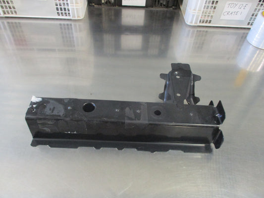 Honda CR-V Genuine Left Hand Rear Floor Rail End New Part