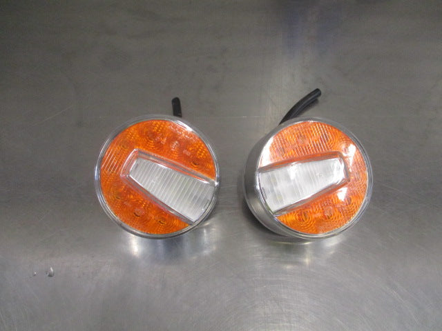 Mitsubishi MQ Triton Genuine Bull Bar Front Indicator-Park Light (Pair) Used VGC
