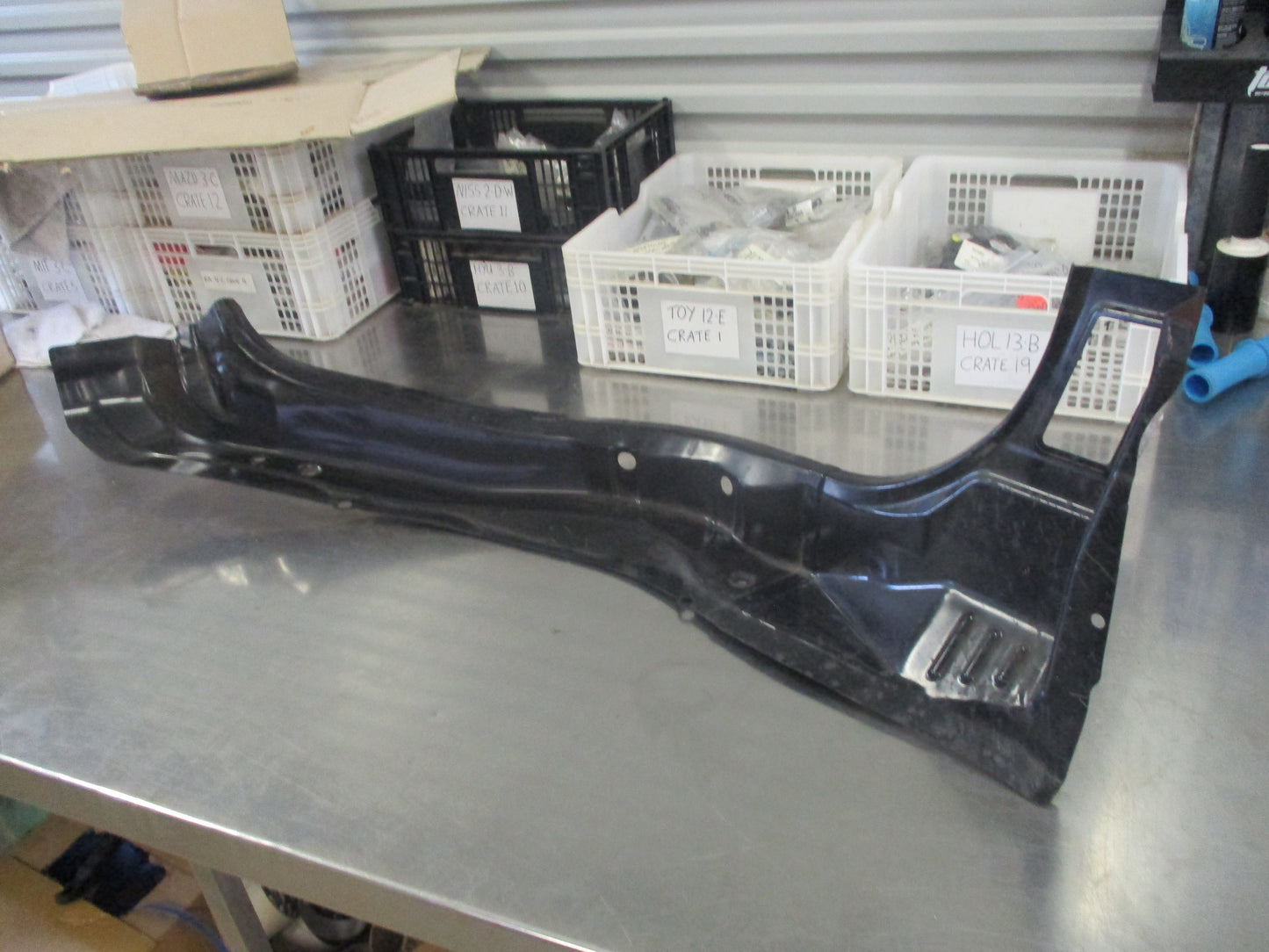 Mitsubishi Outlander Genuine Right Hand Rear Tailgate Pillar Panel New Part