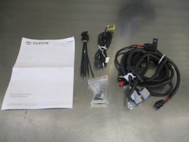 Toyota Kluger Genuine Driving Light Wiring Harness New Part