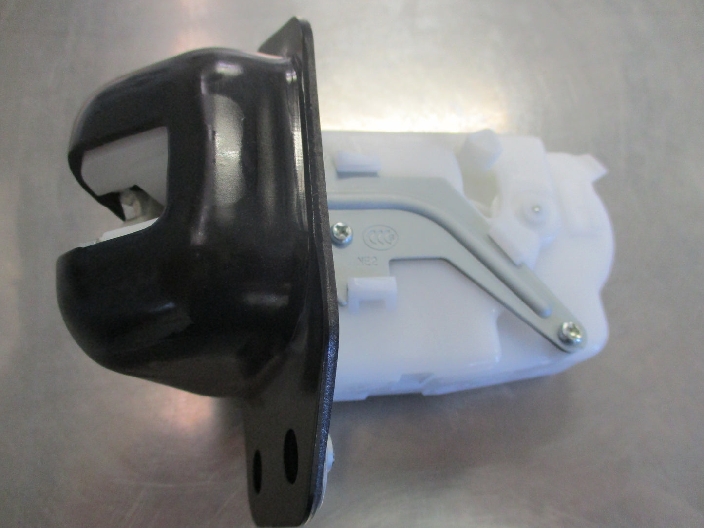 Nissan Pathfinder/Murano Genuine Back Door Lock Assembly