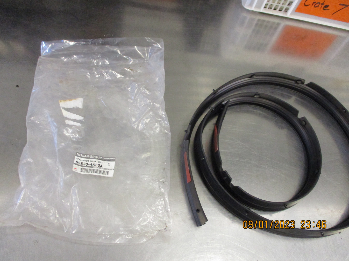 Nissan NP300 D23 Navara Genuine Front Bonnet Seal New Part
