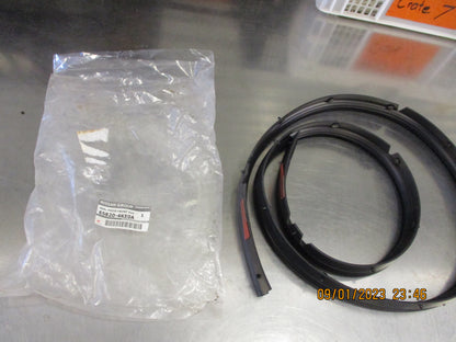 Nissan NP300 D23 Navara Genuine Front Bonnet Seal New Part