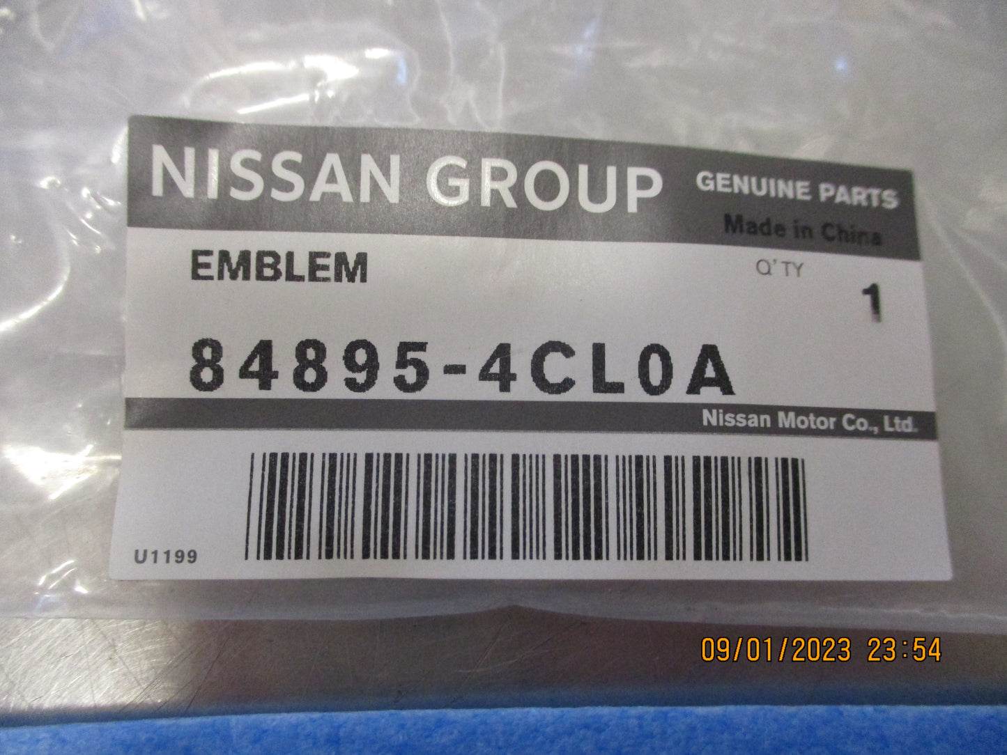 Nissan X-Trail T32 Genuine Rear Tail Gate Emblem New Part