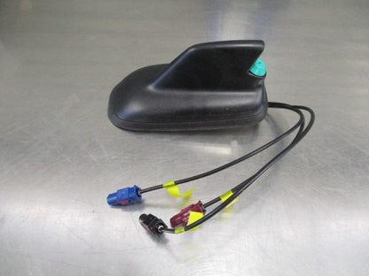 Volkswagen Golf/Caddy Genuine GPS Radio Antenna New part