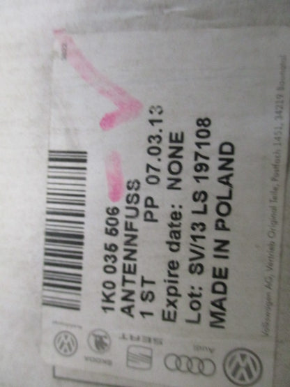 Volkswagen Golf/Caddy Genuine GPS Radio Antenna New part
