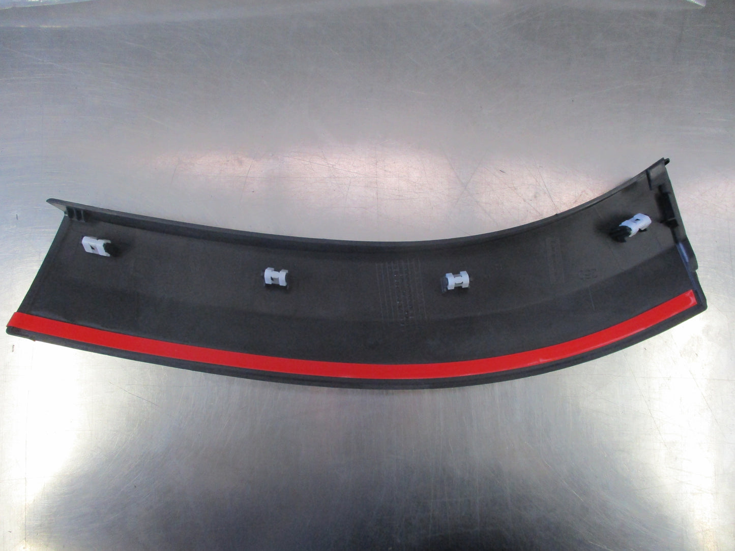 Peugeot Hatchback Genuine Passenger Front Bumper Moulding Plastic Wheel Arch Trim New Part