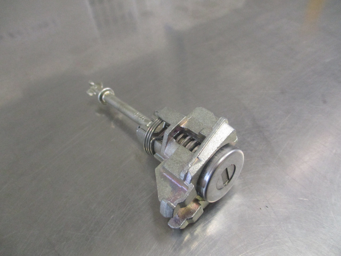 Toyota Hilux Genuine Cylinder And Key Set Left Hand Door Lock New Part