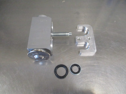 Jeep Grand Cherokee/Dodge Durango Genuine A/C Expansion Valve New Part