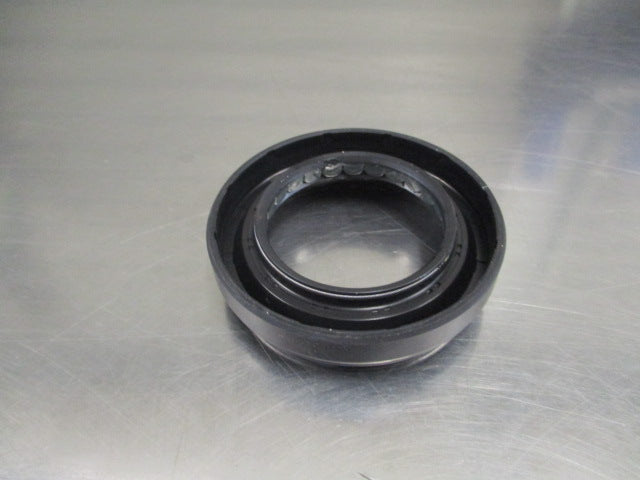 Mitsubishi MQ Triton Genuine Front Diff Oil Seal New Part