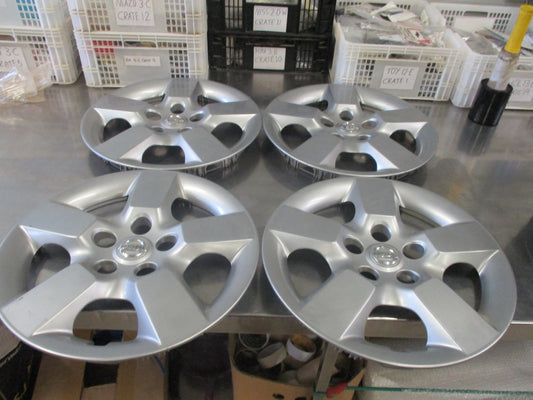 Nissan Xtrail T31 Genuine Hub Cap Set 4 Used Part VGC