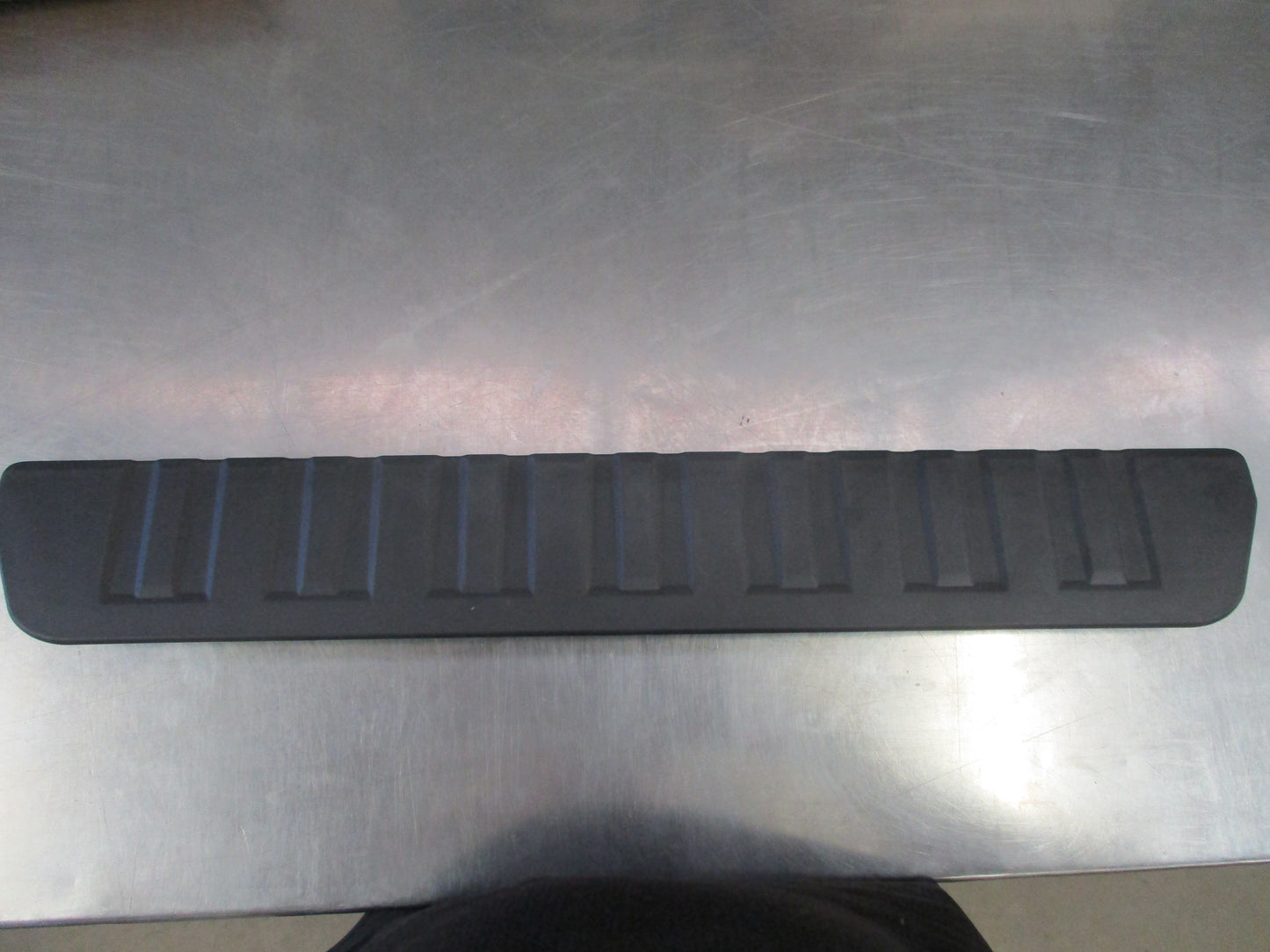 Holden Colorado Genuine Step Pad New Part