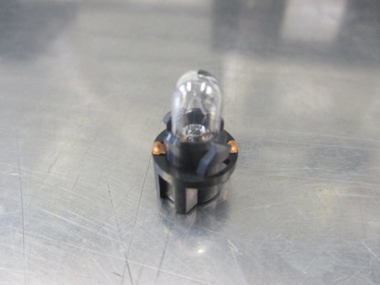 Nissan Navara/Pathfinder/Altima/Maxima Genuine Dash Light Bulb and Socket New Part