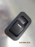 SSS Auto Single Power Window Switch  5 Pin No Illumination  Suits FG Falcon Sedan New Part