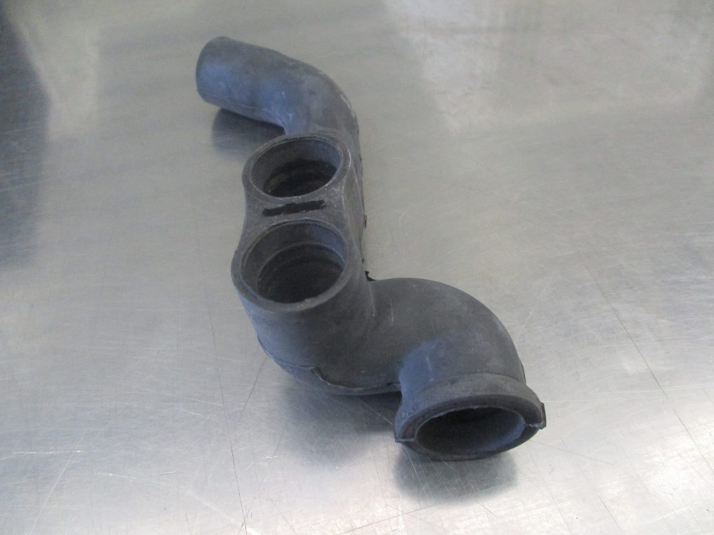 Volkswagen Mark 3 Genuine Breather Hose Pipe New Part