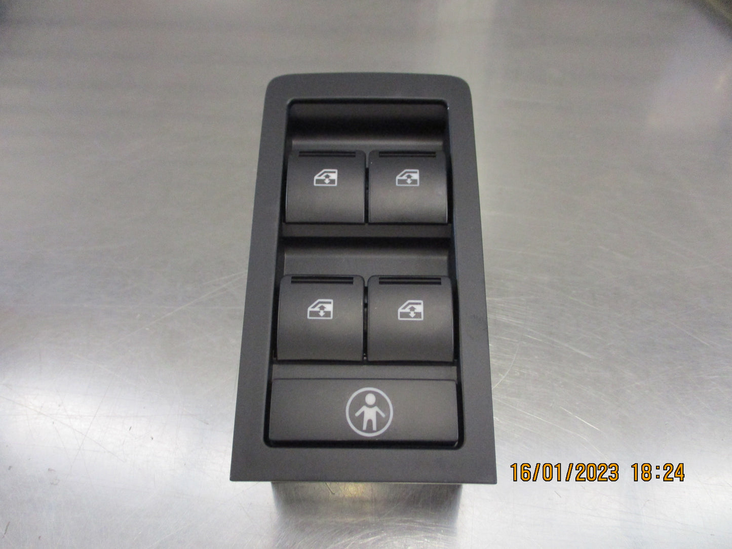 SSS Auto Power Window Master Control Switch Suits Holden VY-VZ Commodore New Part