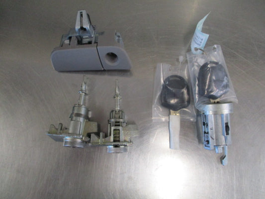 Mitsubishi Triton Genuine Lock and Key Barrel Set New Part