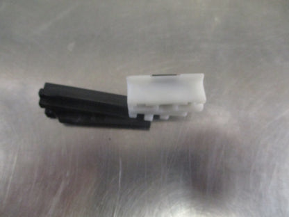 Mercedes Benz E320/E420/E430 Genuine Roof Drip Molding Clip New Part