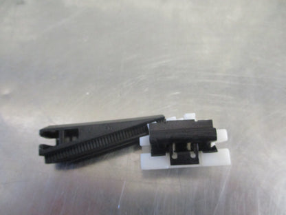 Mercedes Benz E320/E420/E430 Genuine Roof Drip Molding Clip New Part