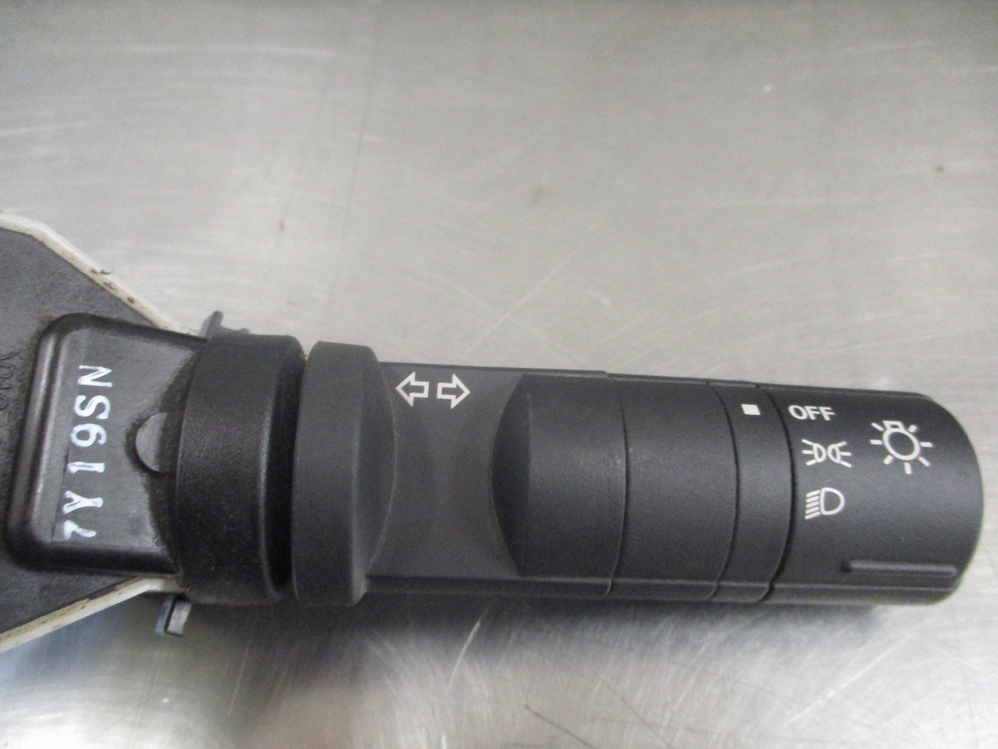 Nissan Sentra Genuine Indicator Switch Control New Part