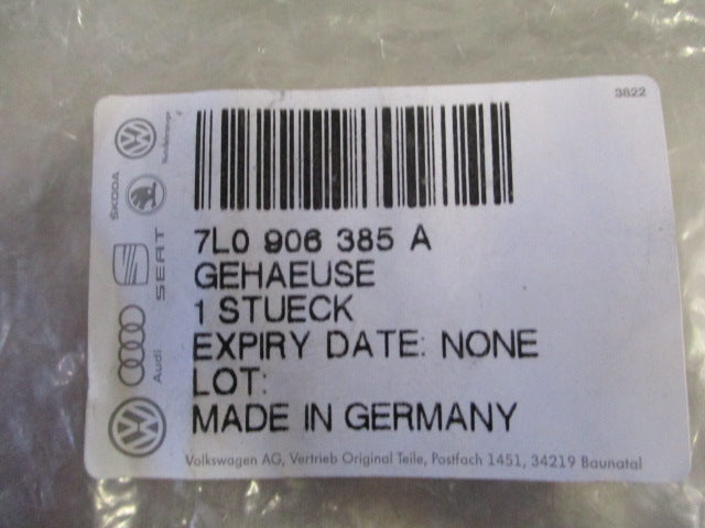 Volkswagen Beetle/Jetta/Passat/Tiguan/Touareg Genuine ECU Connector Housing New Part