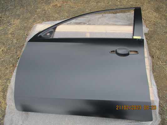 Mitsubishi MQ Triton Genuine Left Hand Front Door Skin Panel New Part