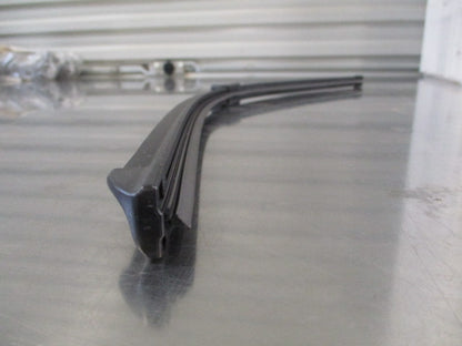 Holden Astra J Genuine 680mm Drivers Wiper Blade New Part