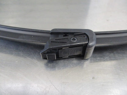 Holden Astra J Genuine 680mm Drivers Wiper Blade New Part