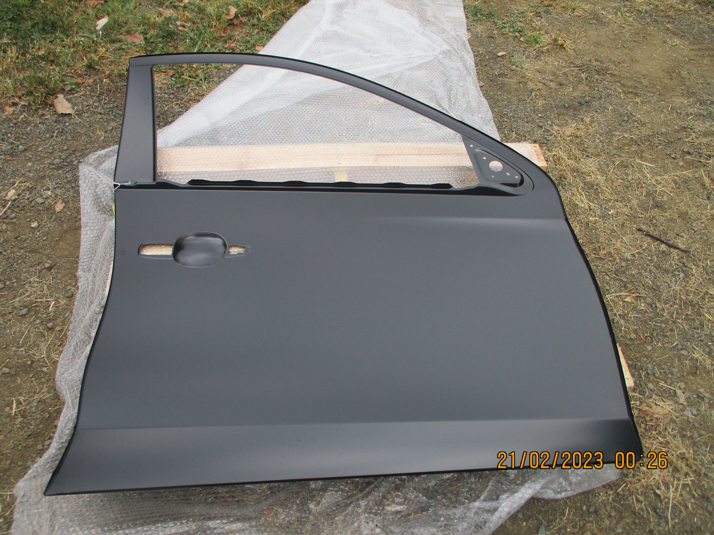 Mitsubishi MQ Triton Genuine Left Hand Front Door Skin Panel New Part