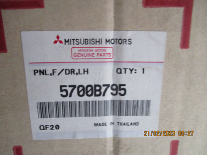 Mitsubishi MQ Triton Genuine Left Hand Front Door Skin Panel New Part