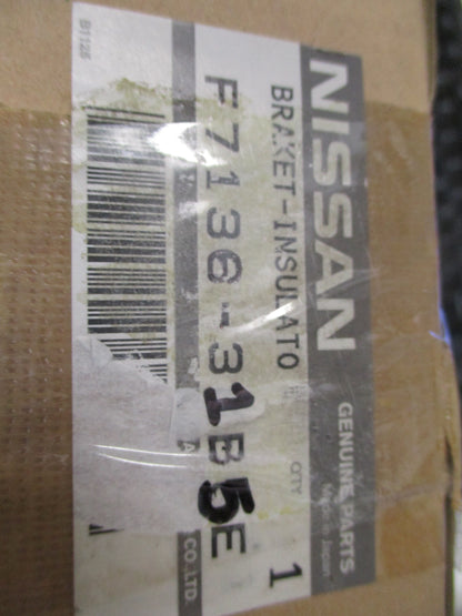 Nissan Genuine Insulator Bracket Kit New Part