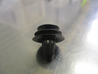 Nissan Qashqai Genuine Side and Rear Body Clip New Part