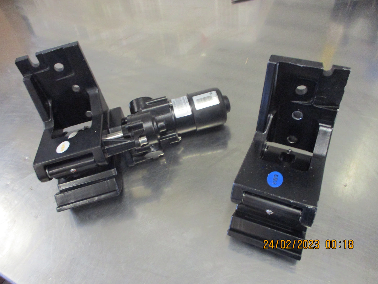 QLD Bull Bars Electric Side Step Kit Suits Mitsubishi Triton Dual Cab New Part