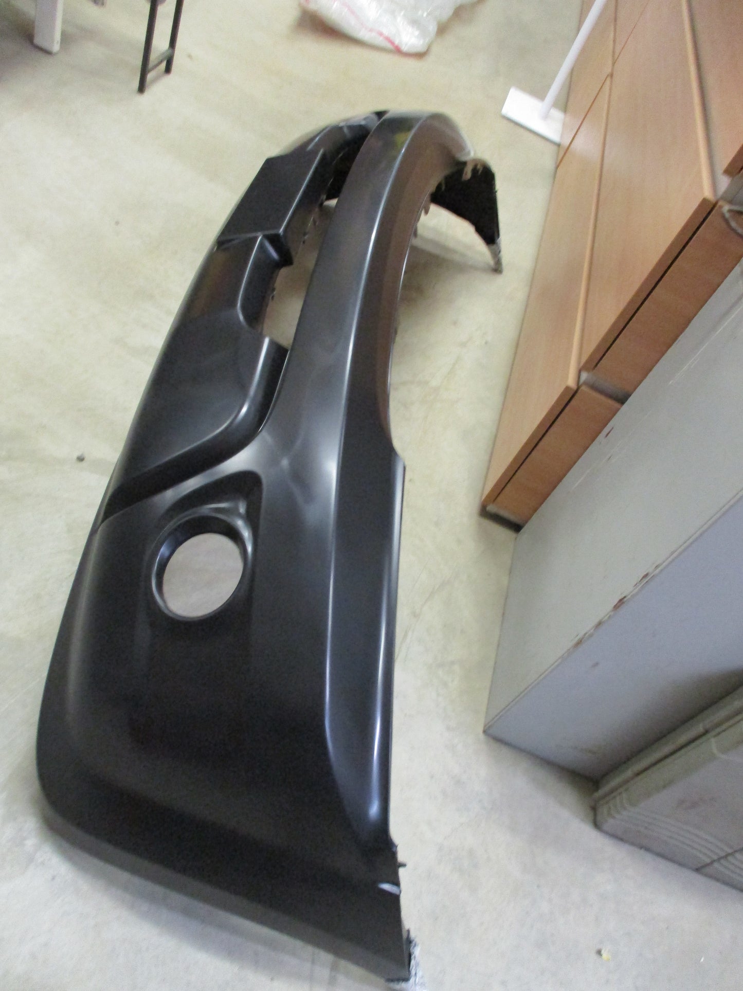 Kia Sorento Genuine Front Bumper Bar Cover New Part