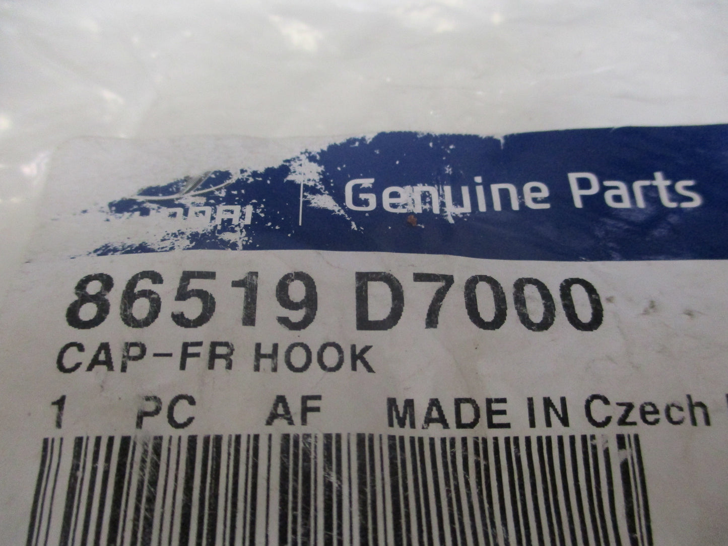 Hyundai Tucson Genuine Front Bumper Tow Eye Cover New Part