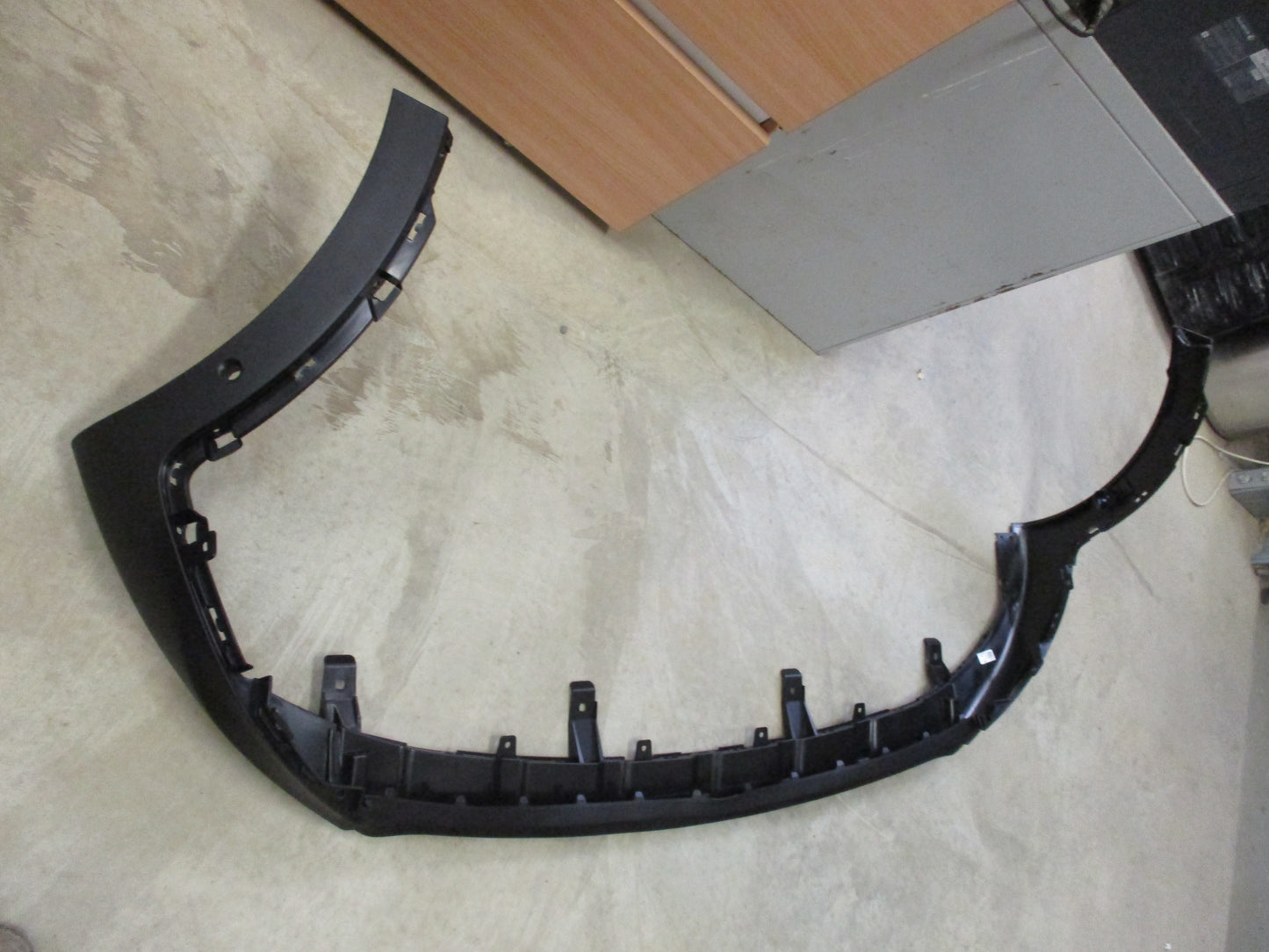 KIa Sportage Genuine Lower Front Bar Cover New Part