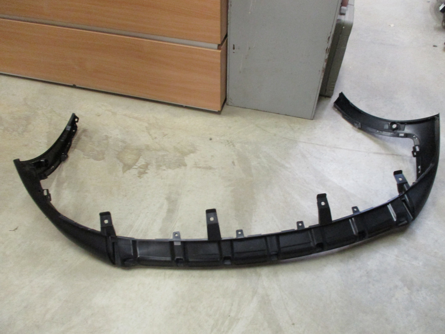 KIa Sportage Genuine Lower Front Bar Cover New Part