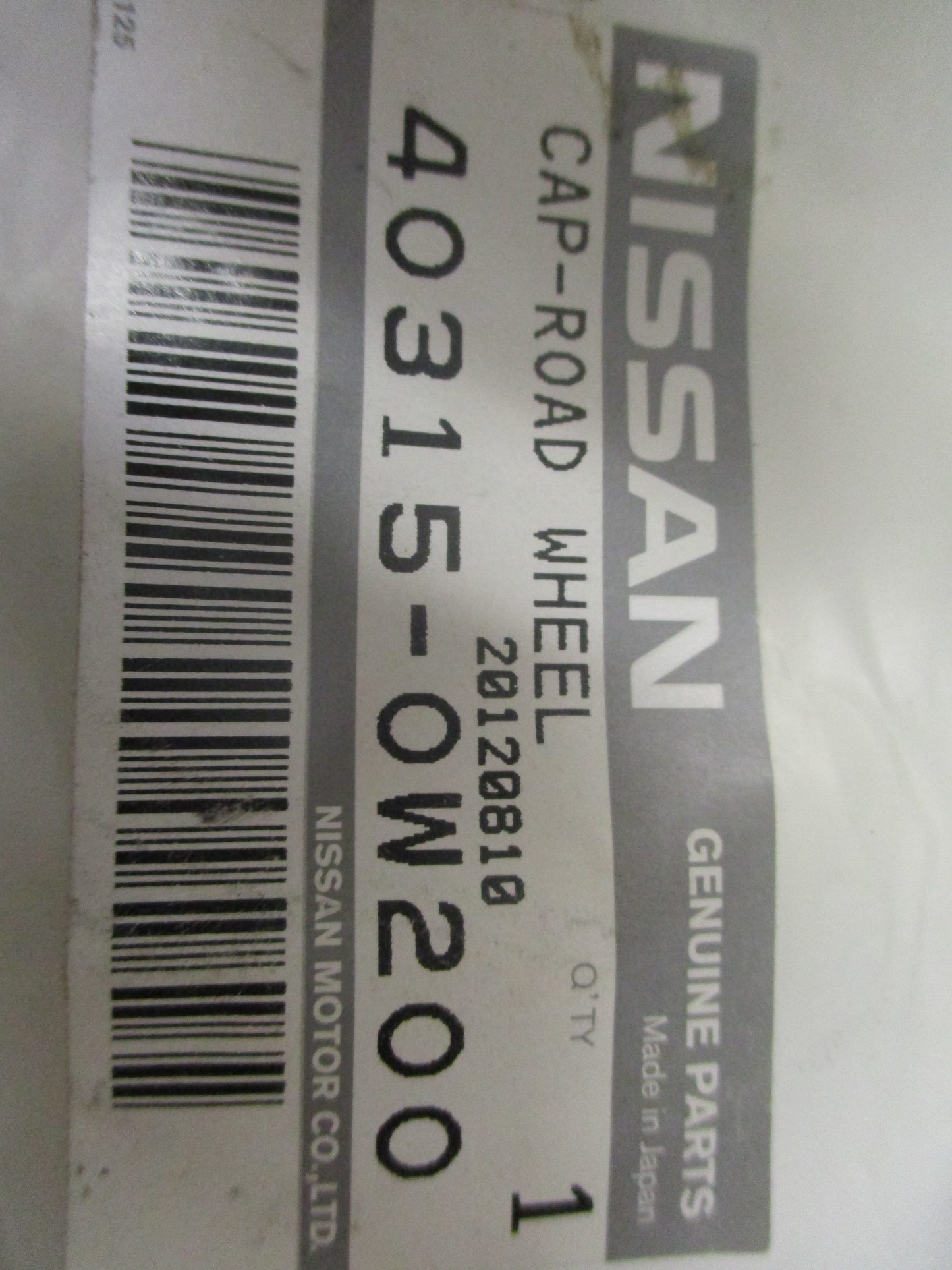 Nissan Navara/Terrano Genuine Wheel Cap New Part