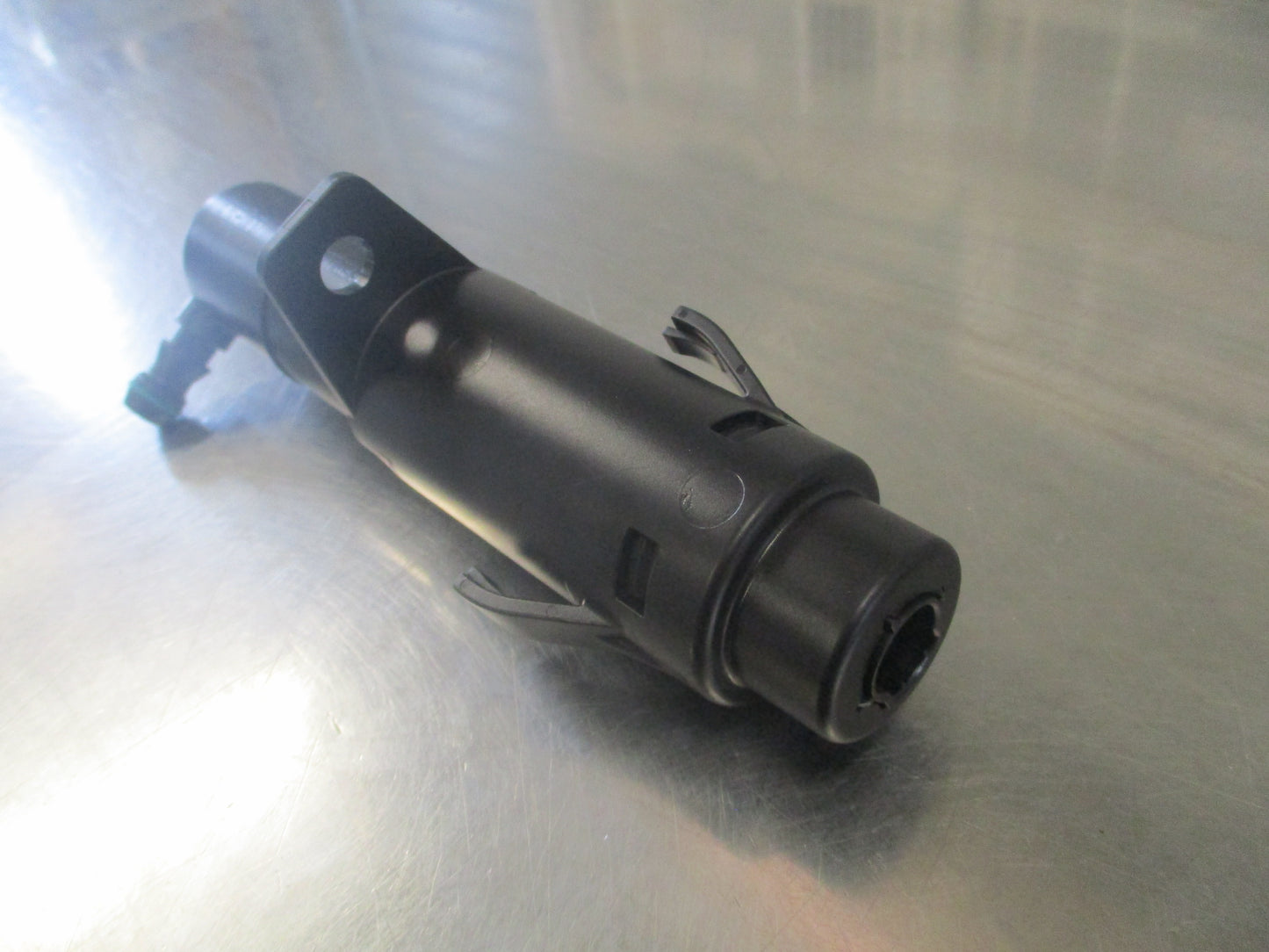 Volkswagen Golf/EOS Genuine Front Headlight Washer Lift Cylinder New Part