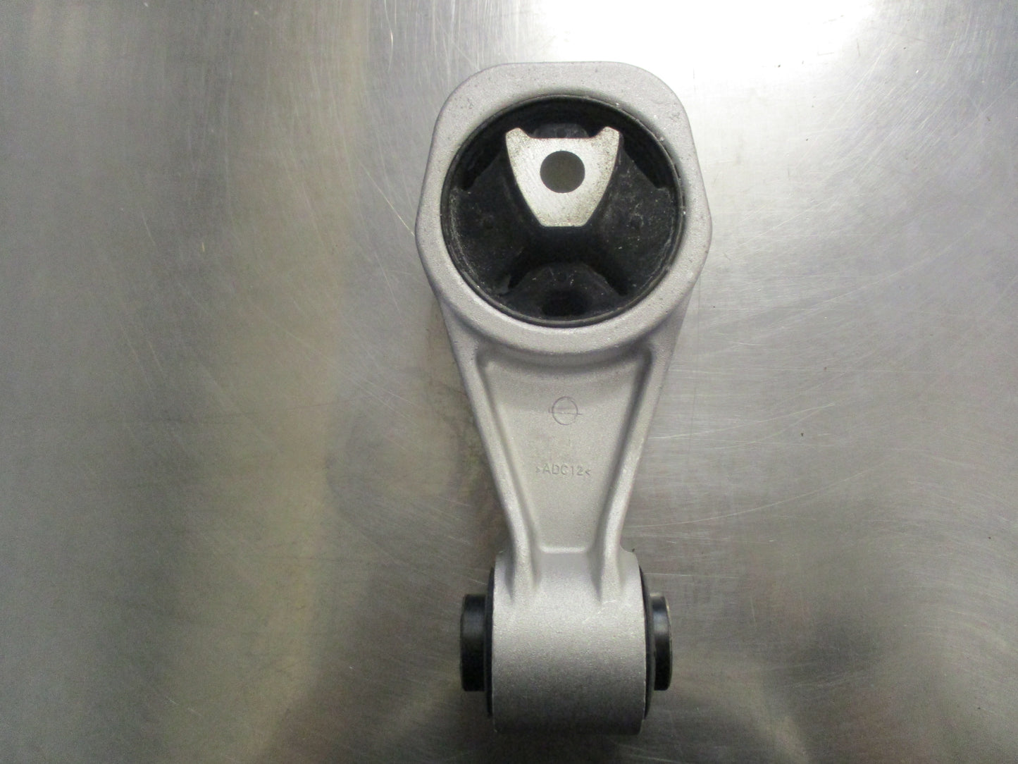 Nissan Juke/Sentra Genuine Torque Rod Assy New Part